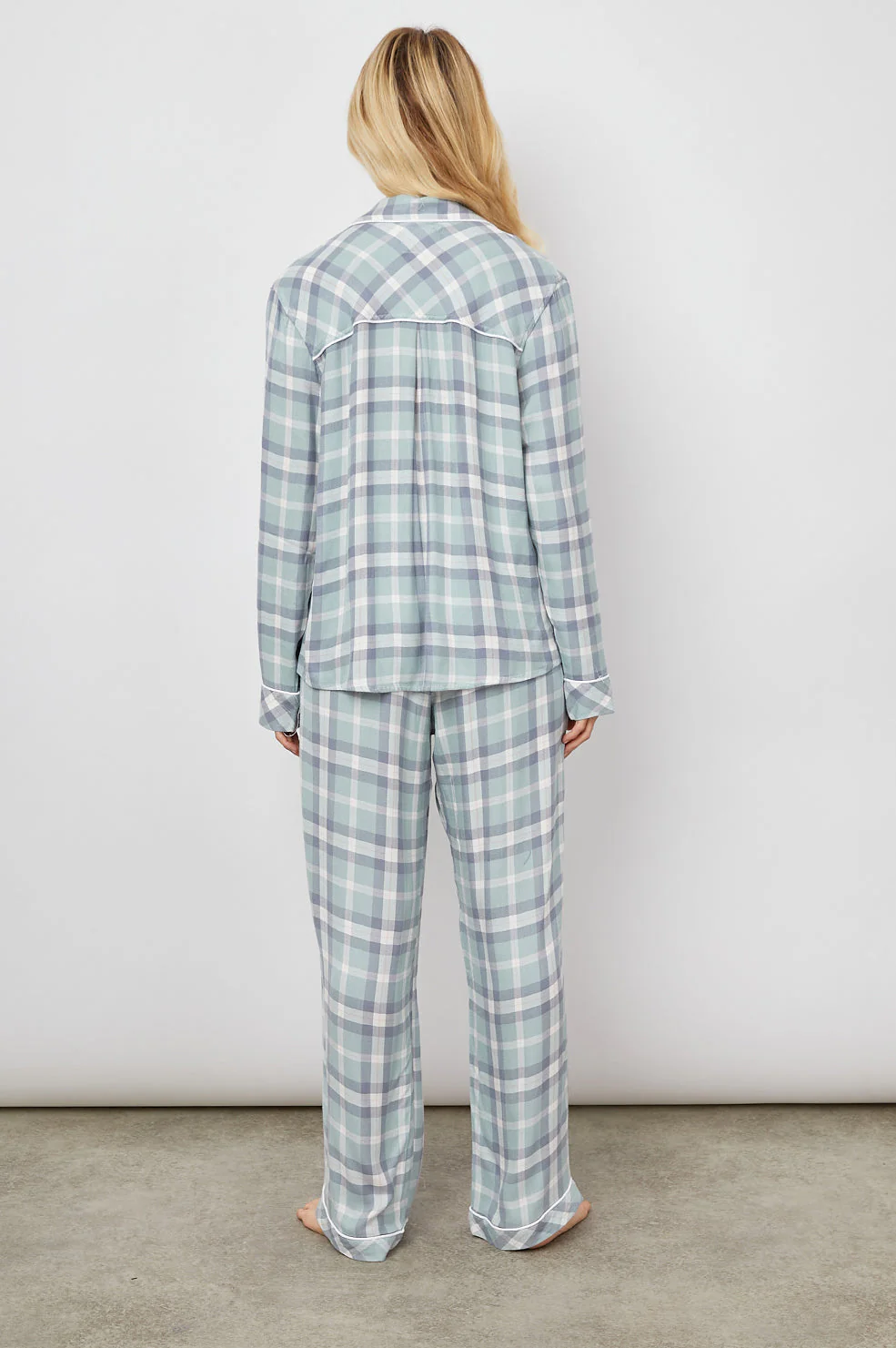 CLARA PAJAMA SET - SEA BREEZE NAVY PEACH - Image 4